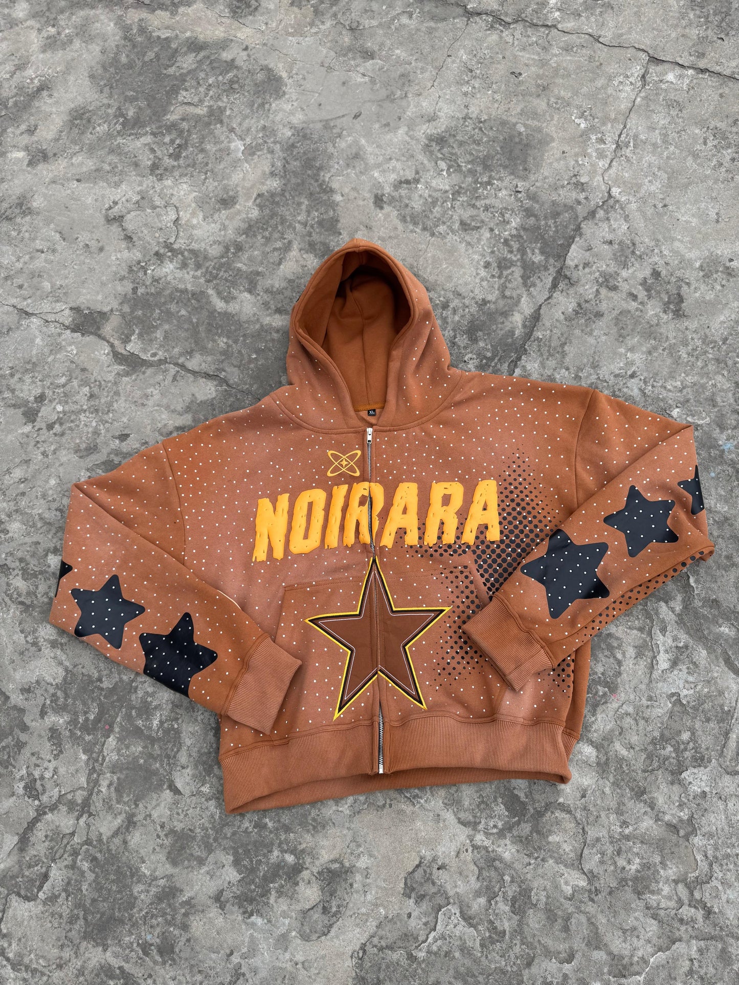 Brown Star Graphic Zip-Up Hoodie – Noirara Edition